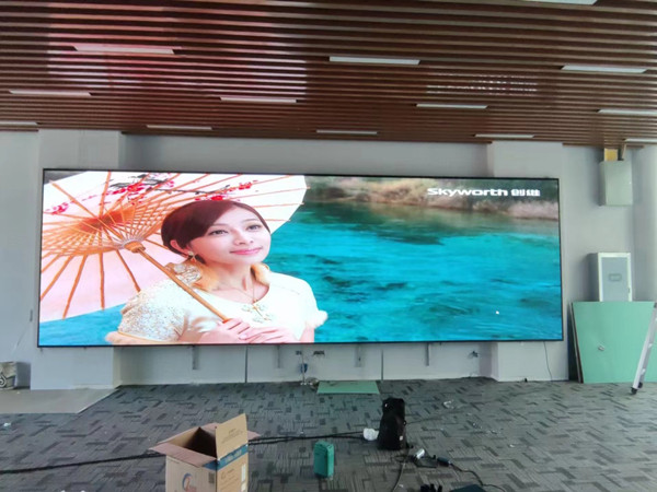 筠连P1.53led小间距屏安装案例